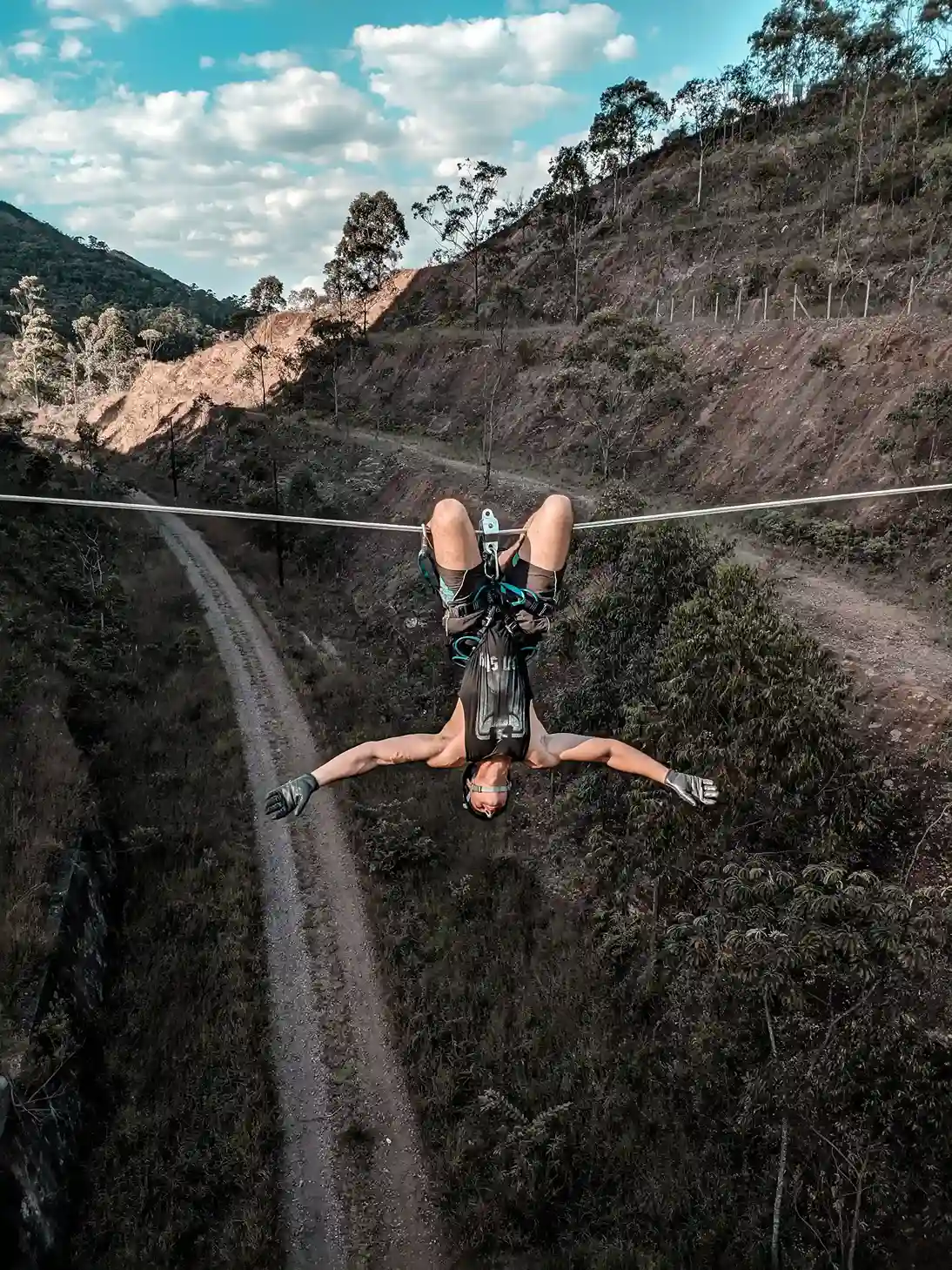 How to Plan a Munnar Adventure Day: Zipline, Sightseeing & More